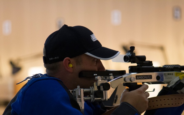 Navy athletes compete in 2013 Warrior Games shooting