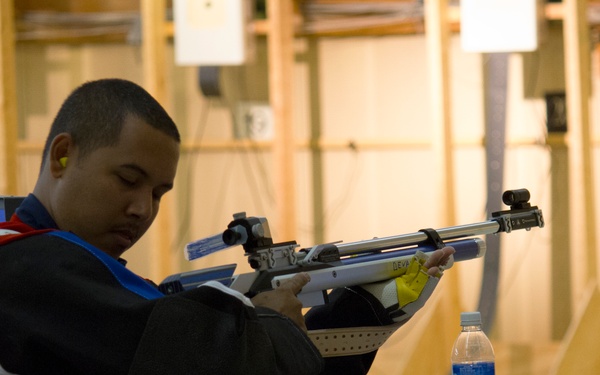 Navy athletes compete in 2013 Warrior Games shooting