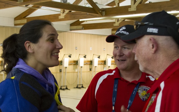 Navy lieutenant celebrates gold medal win at 2013 Warrior Games
