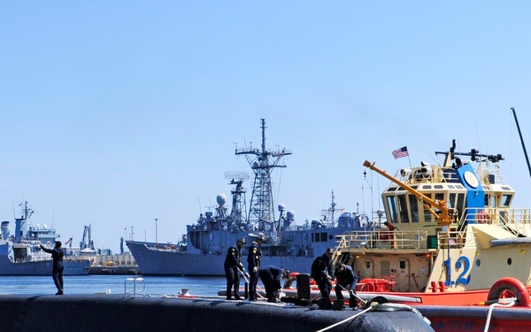 BNS Tapajo arrives in Mayport