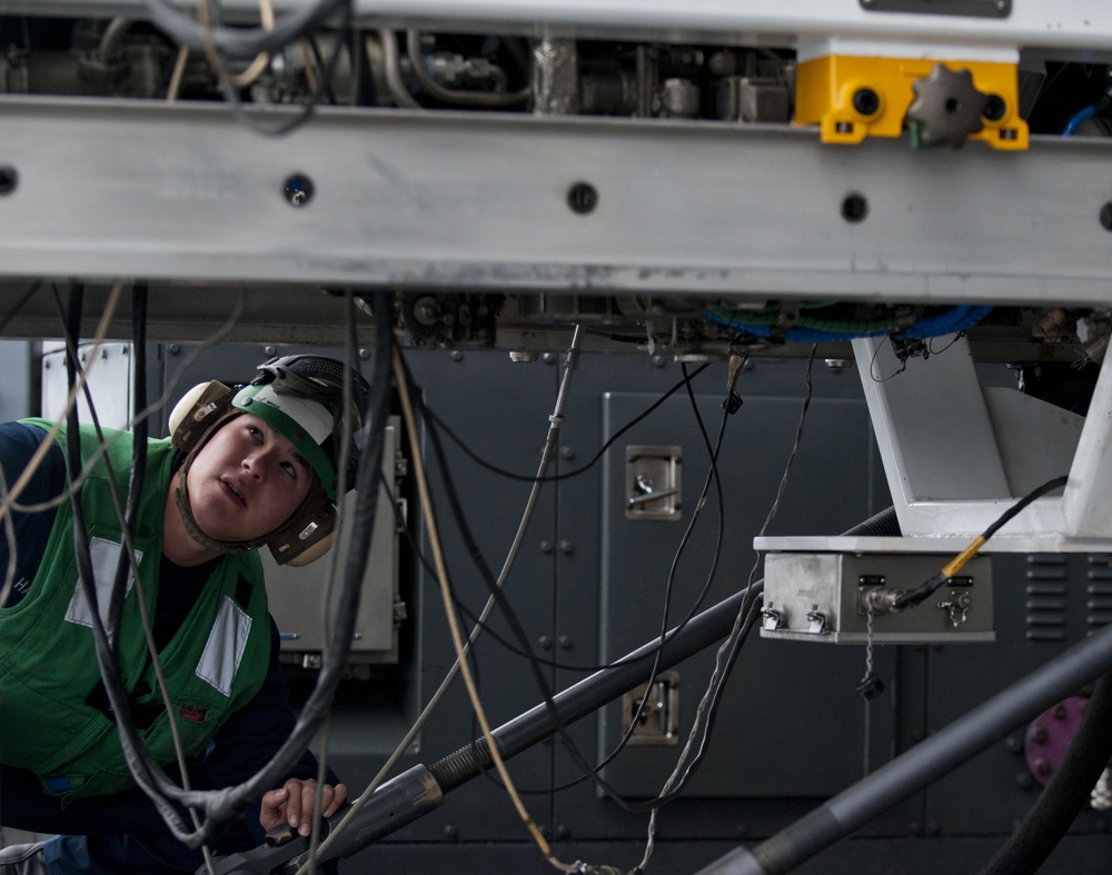 USS Carl Vinson sailors test jet engine