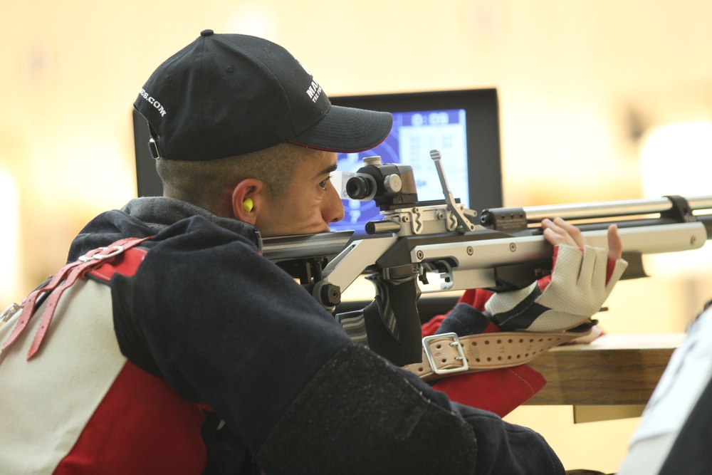 Marines shoot for success during 2013 Warrior Games