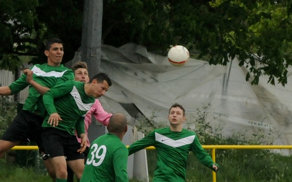 Racing Newmarket football club hosts joint base team