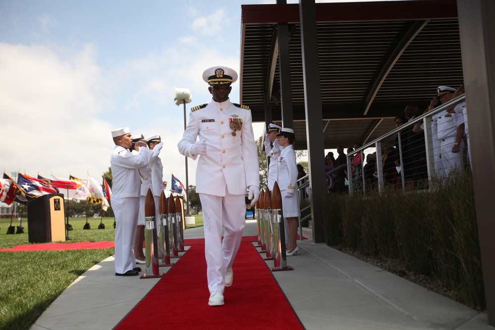 Navy Captain retires after 33 years in the service