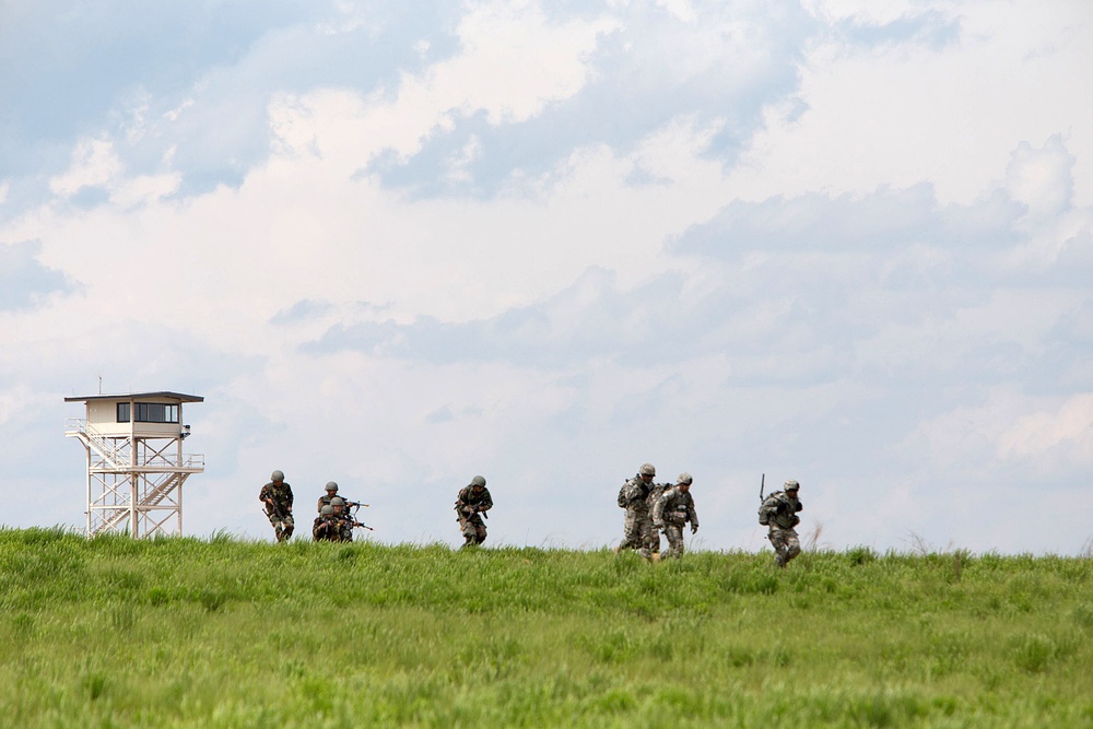 Airborne jump, air assault part of Yudh Abhyas training