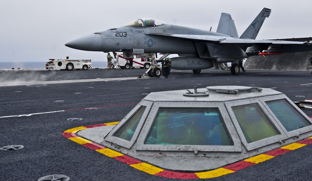 USS Carl Vinson flight deck activity