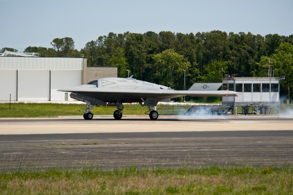 X-47B Unmanned Combat Air System lands at NAS Patuxent River