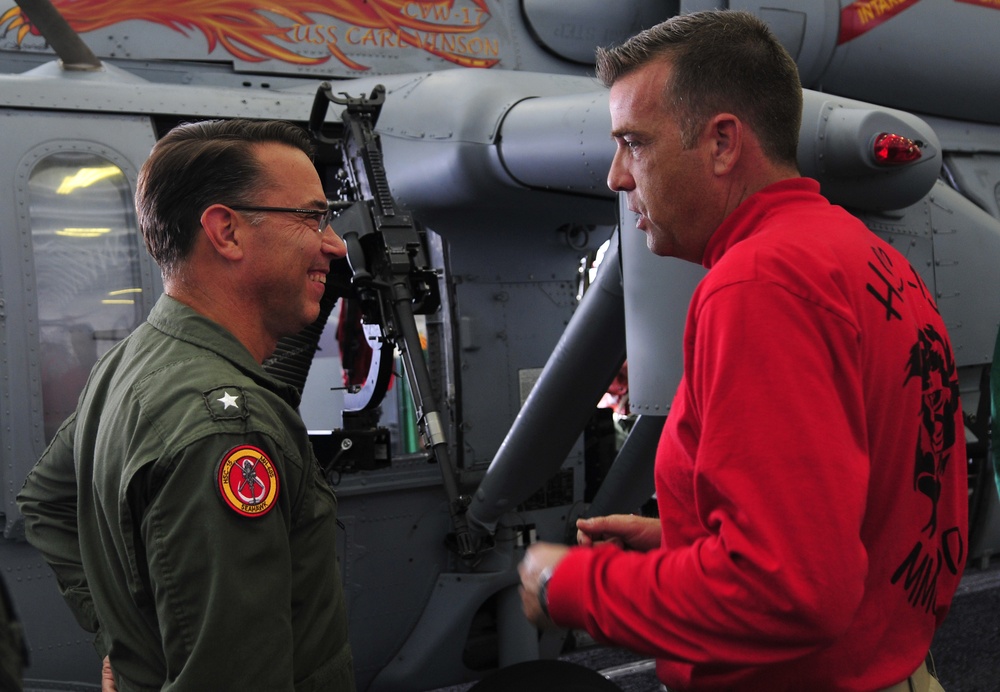 CSG 1 commander tours USS Carl Vinson