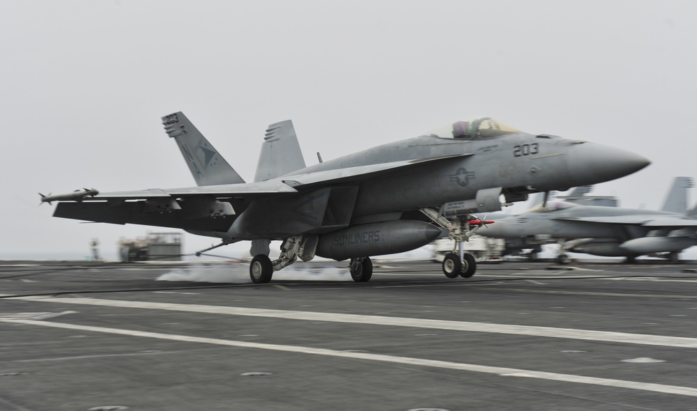 USS Carl Vinson flight deck action