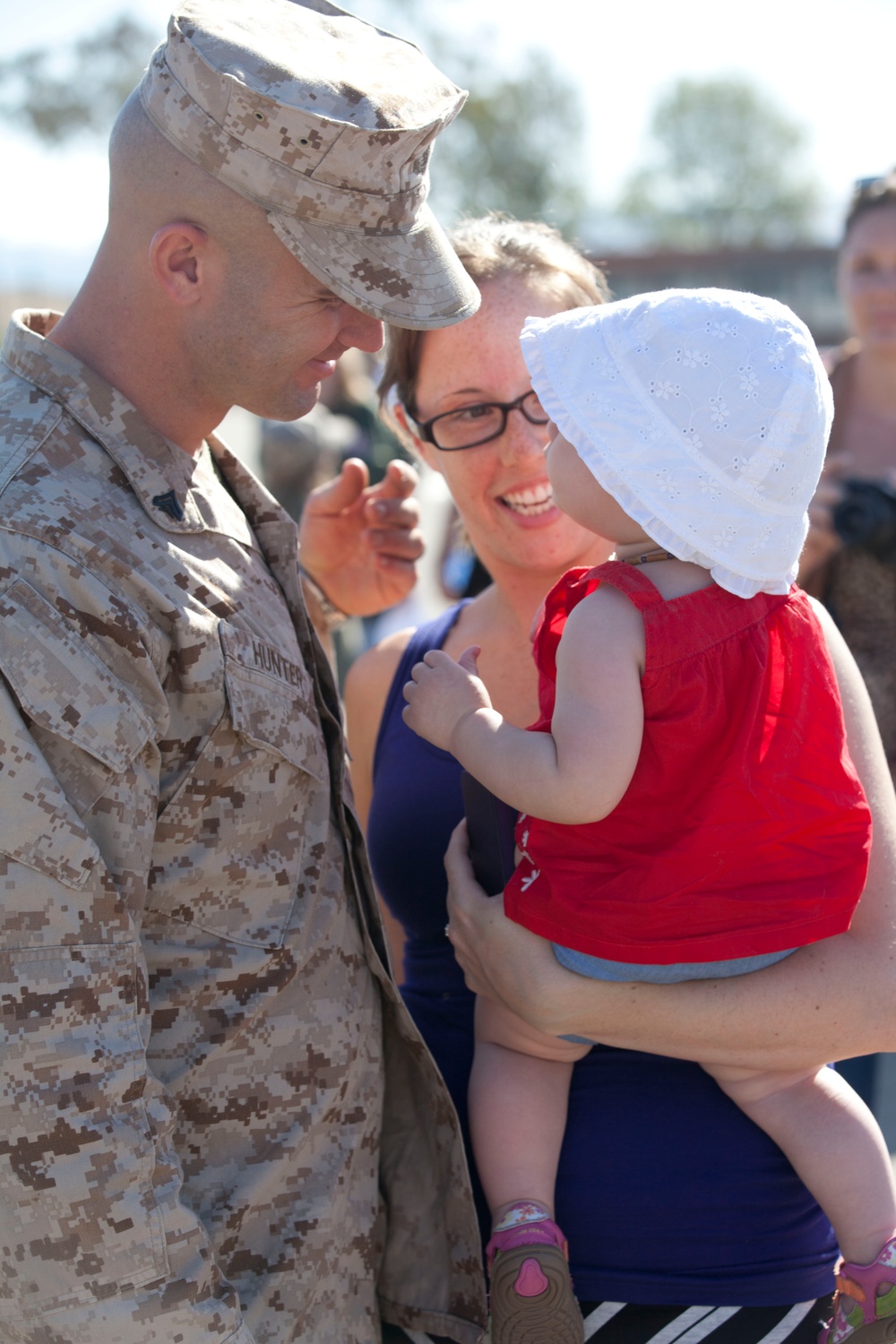 Dark Horse Battalion reunite with family and friends after tour with 15th MEU