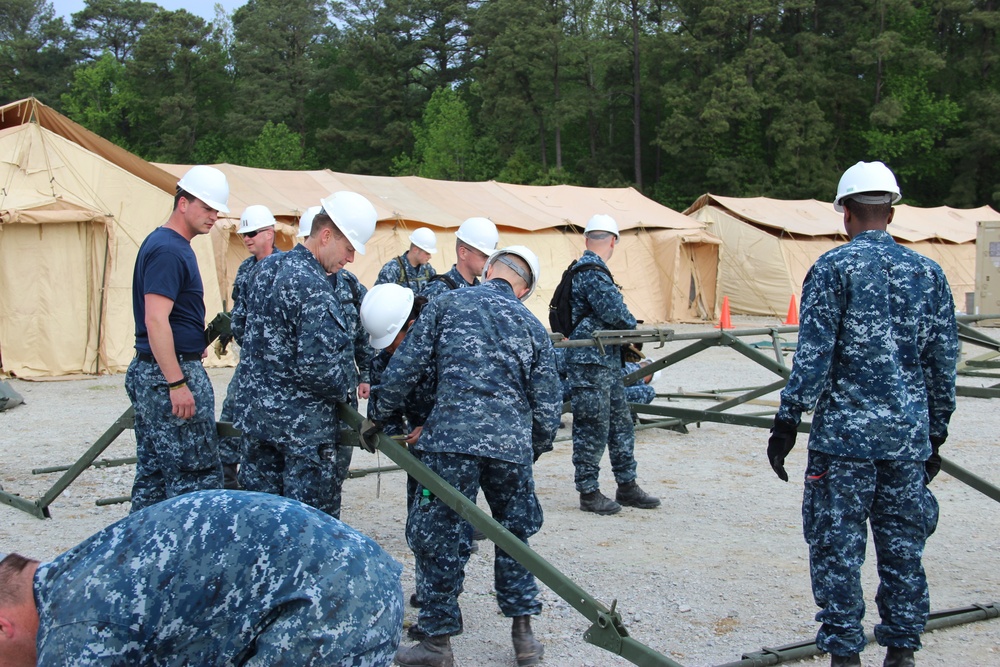 Navy evaluates collective protection in Expeditionary Medical Facility