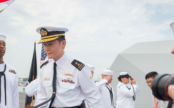 CNO visits USS Freedom