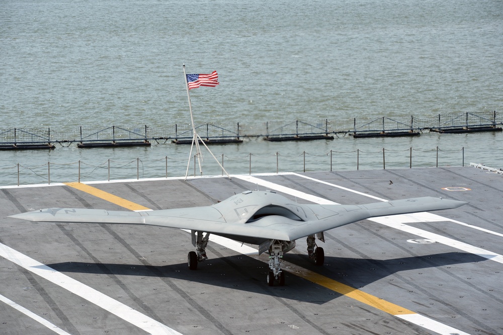 X-47B readies for launch