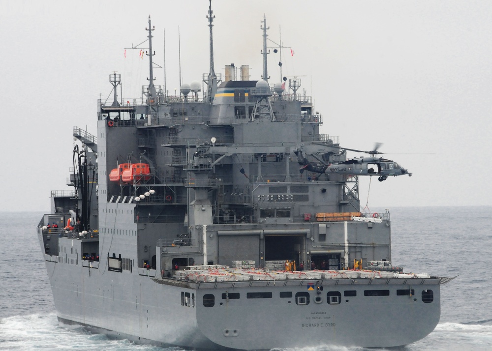 USS Ronald Reagan cargo delivery