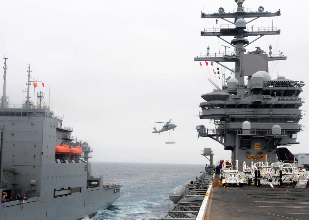 USS Ronald Reagan cargo delivery