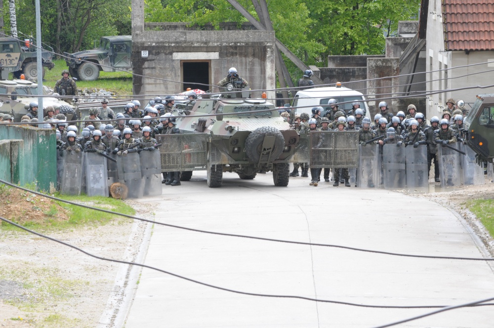 525th Battlefield Surveillance Brigade Kosovo Force mission rehearsal exercise