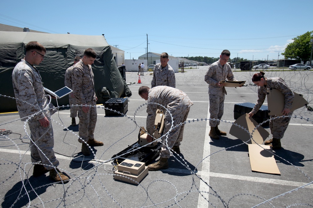 22nd MEU Trains to Communicate Using Smaller Footprint