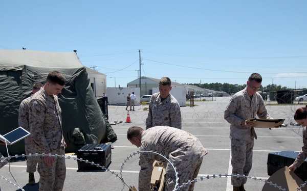 22nd MEU Trains to Communicate Using Smaller Footprint