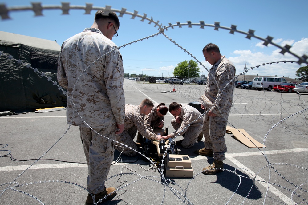 22nd MEU Trains to Communicate Using Smaller Footprint