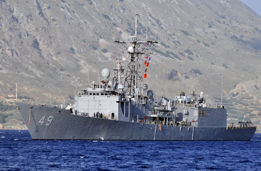 USS Robert Bradley visits Crete