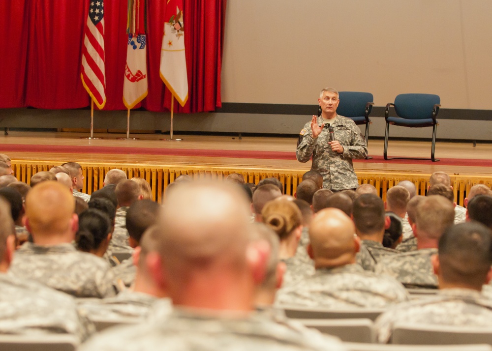 Sergeant major of the Army speaks to Fort Carson soldiers