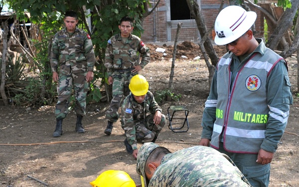 136th Engineers construct schoolhouse for local children