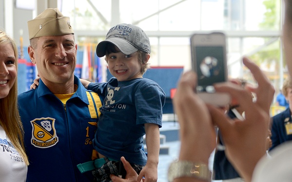 Blue Angels commanding officer