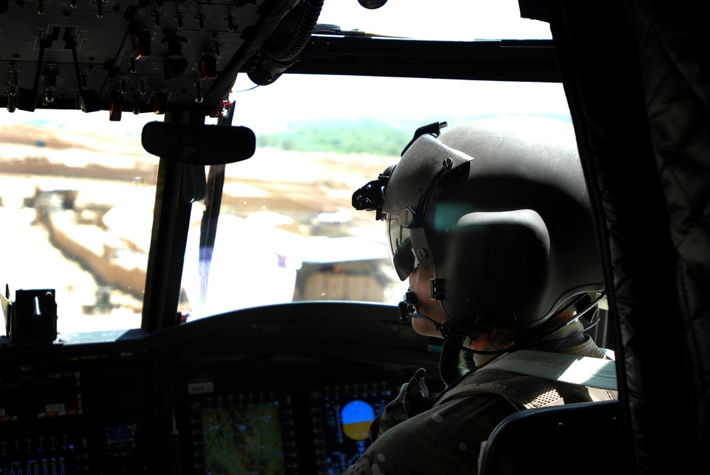 Army National Guard Chinooks lift Afghanistan mission