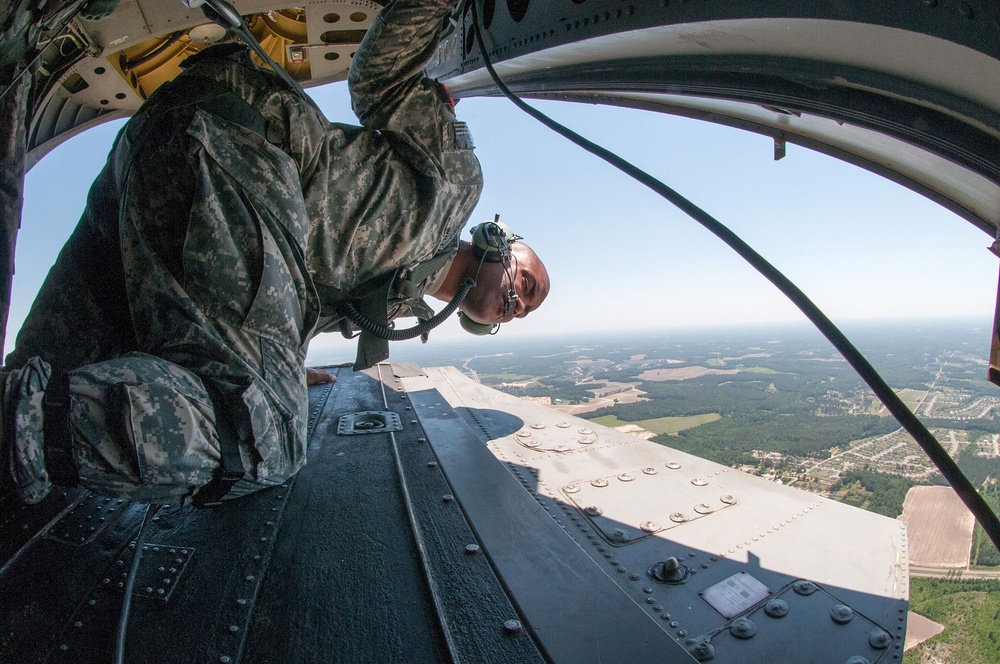 Indian, US paratroopers make helicopter jump