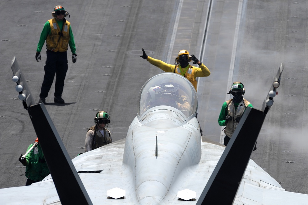 USS Dwight D. Eisenhower flight deck action