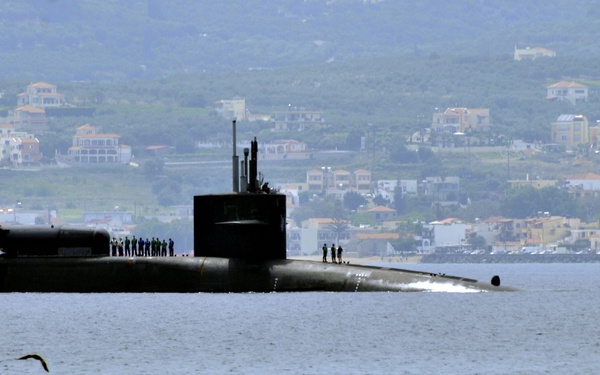 USS Georgia visits Crete