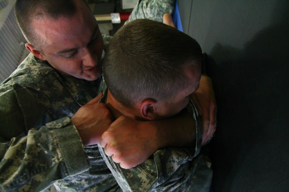 New York Army National Guard soldiers learn hand-to-hand combatives skills