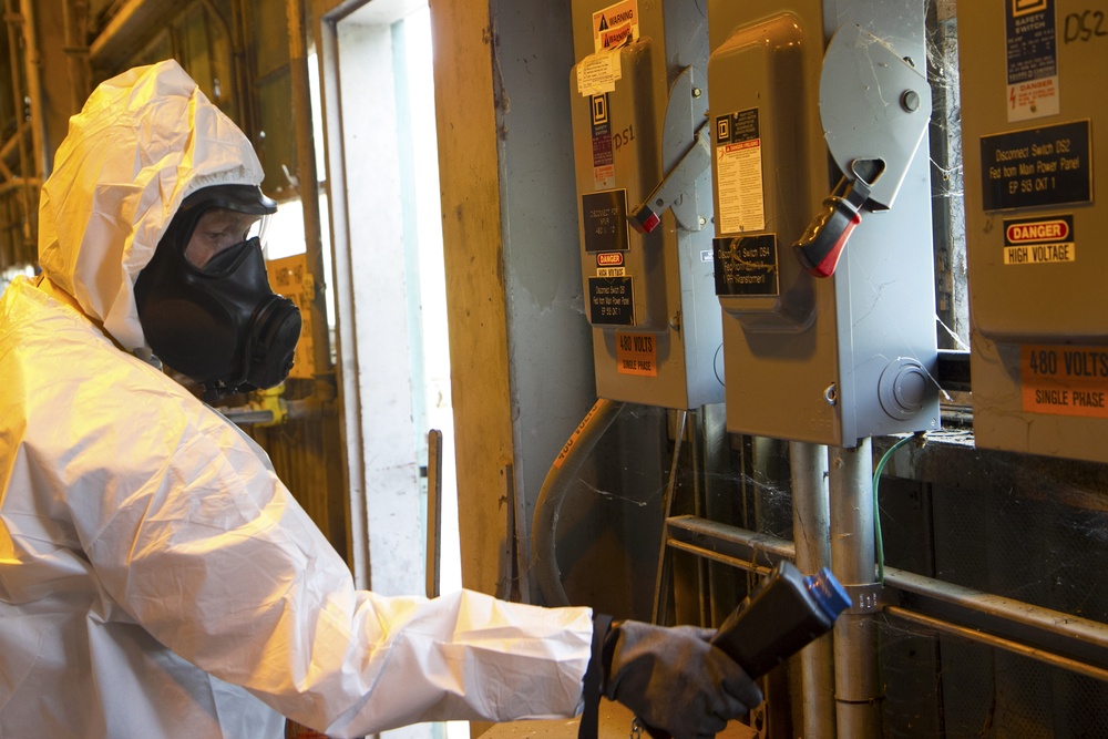 CST trains on radiation detection during Ardent Sentry