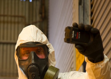 CST trains on radiation detection during Ardent Sentry