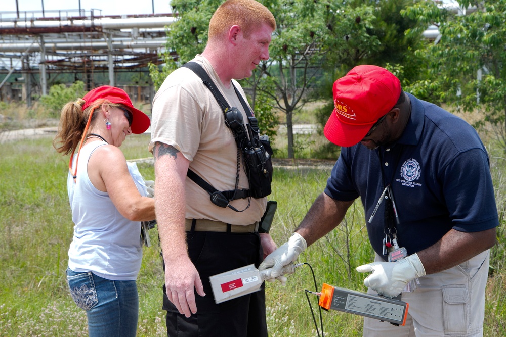 CST trains on radiation detection during Ardent Sentry