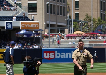 15th MEU recognized during Padres game