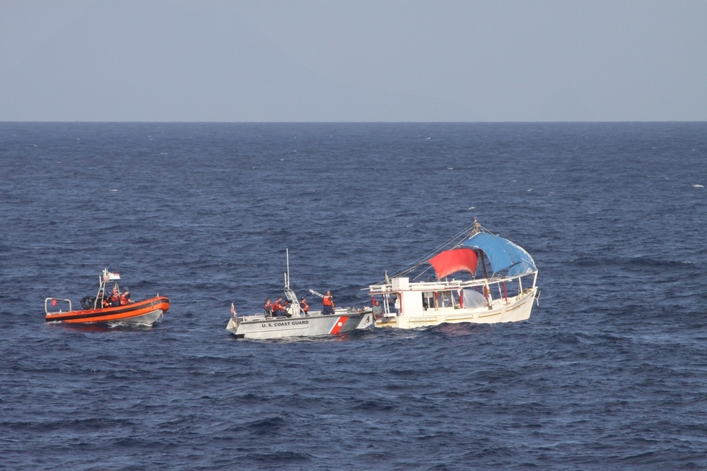 USCG Cutter Oak assists in Search and Rescue