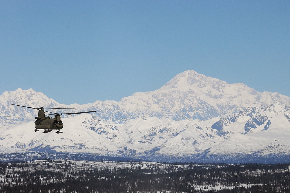 Army climbers tackle Mount McKinley