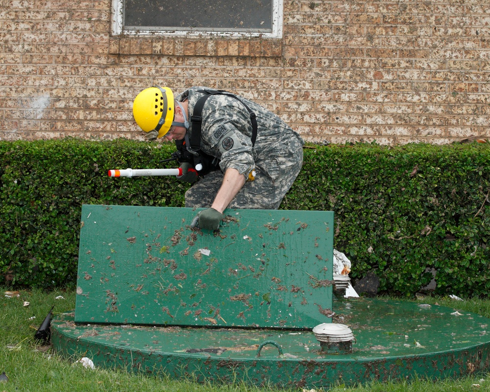 63rd CST supports Moore tornado search and rescue operations