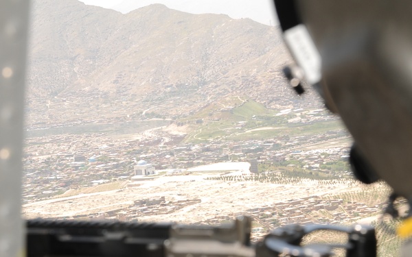 Crew chief scans air space near Kabul