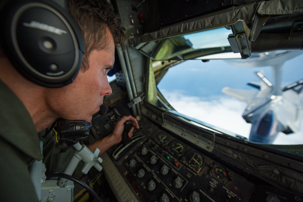 F-35 Lightning II instructor pilots conduct aerial refueling