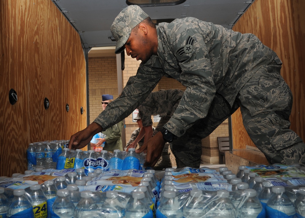 Airmen support Oklahoma disaster relief