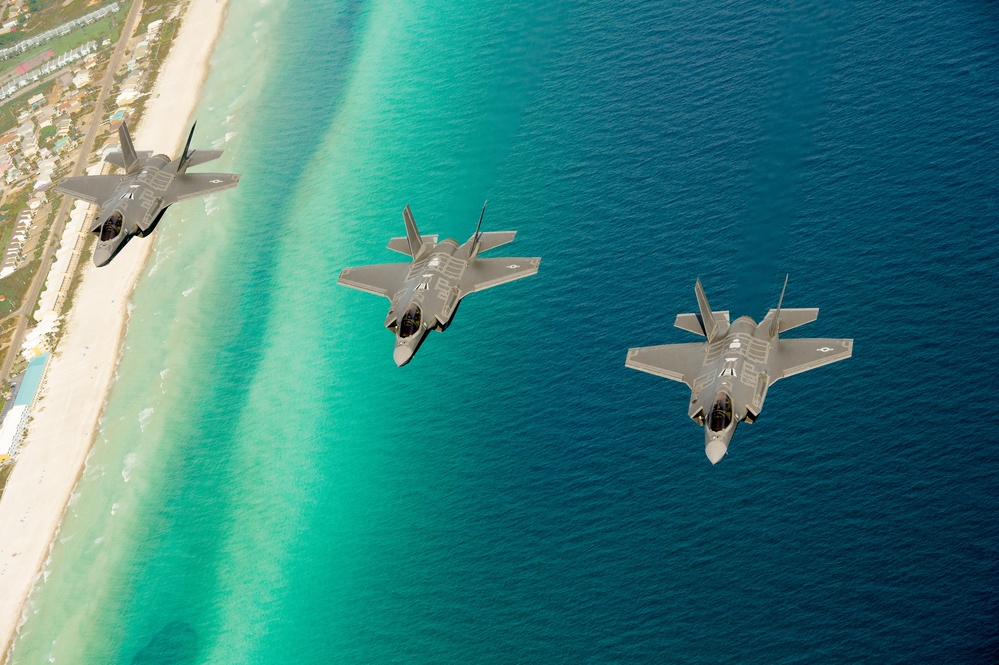 F-35 Lightning II instructor pilots conduct aerial refueling