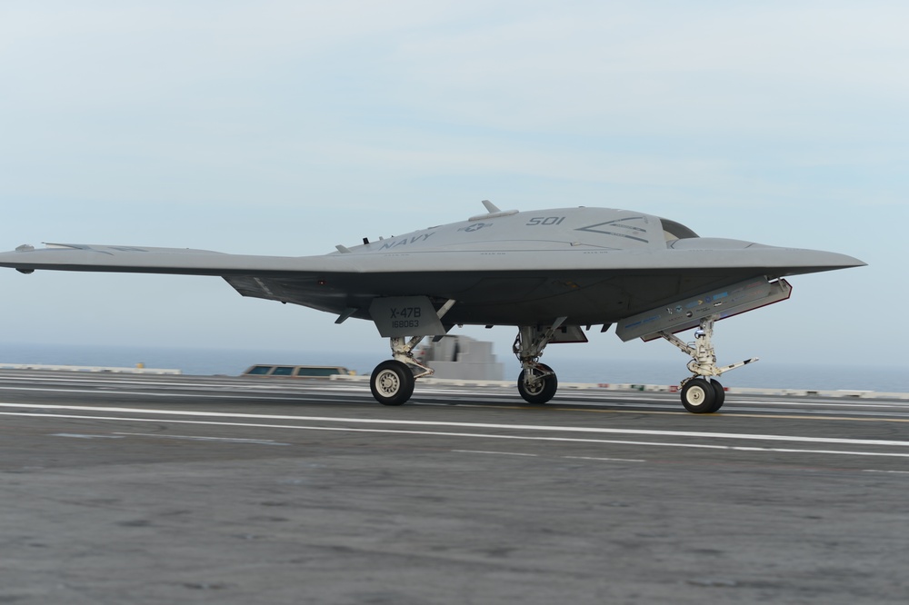 X-47B touch and go