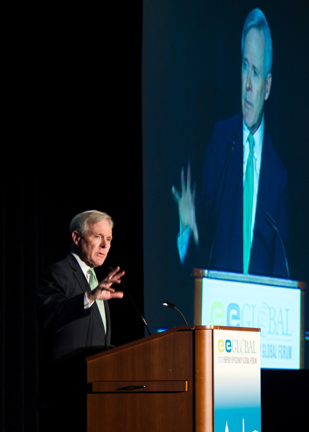 Mabus at 2013 Energy Efficiency Global Forum
