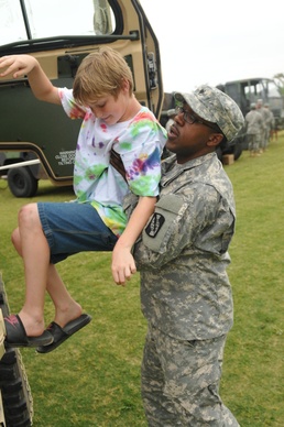 Augusta Reservist welcomes community to learn his unit