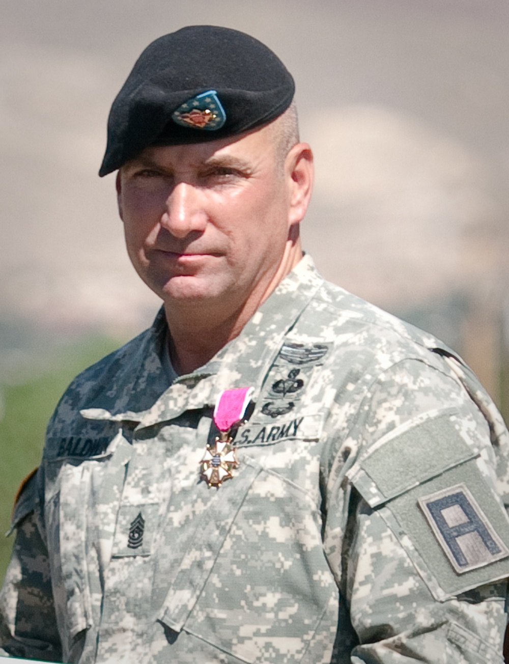 Retiring command sergeant major credits, thanks NCOs, Soldiers for