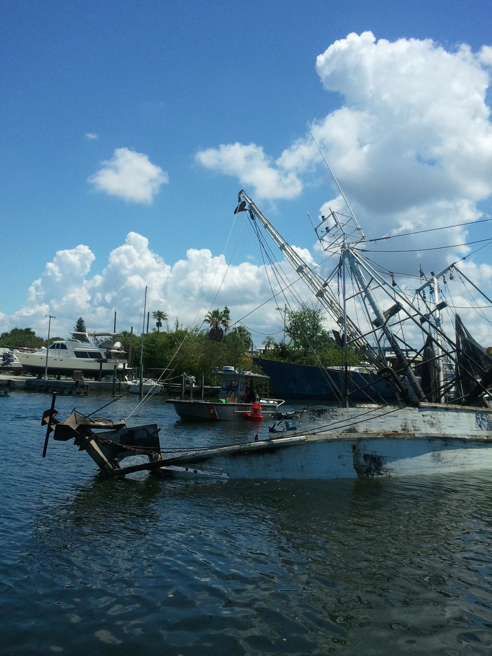 Coast Guard, DEP conclude cleanup operations at Tarpon Springs, Fla., sponge docks