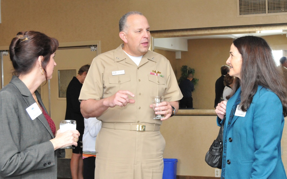 Women In Defense panel on ‘leaning in,’ risk-taking and career development