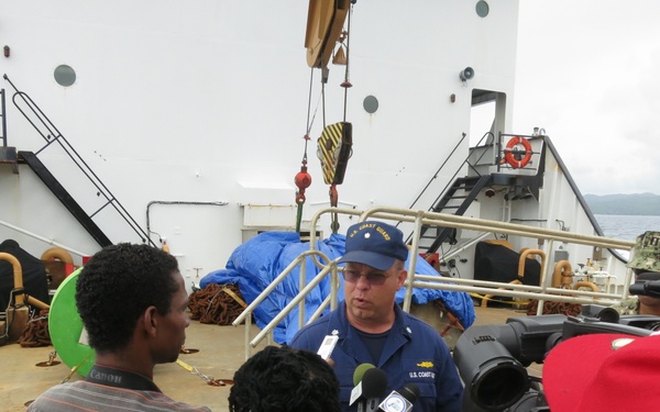 Tradewinds 2013 Participants Move, Interdict, Communicate